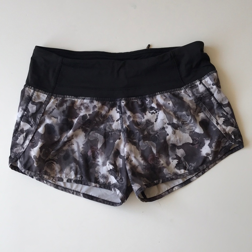 Limited edition pattern lululemon shorts